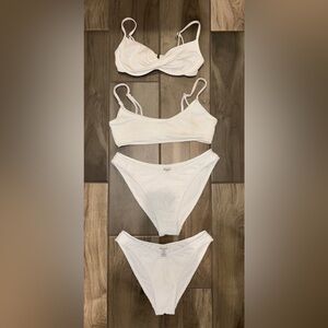 4 individual bikini pieces (2 tops/2 bottoms) Classic White Bikini Sets size M/S